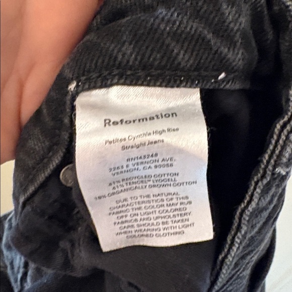 Reformation Black Cynthia High Rise Straight Jeans size 30 PETITE - Picture 2 of 7